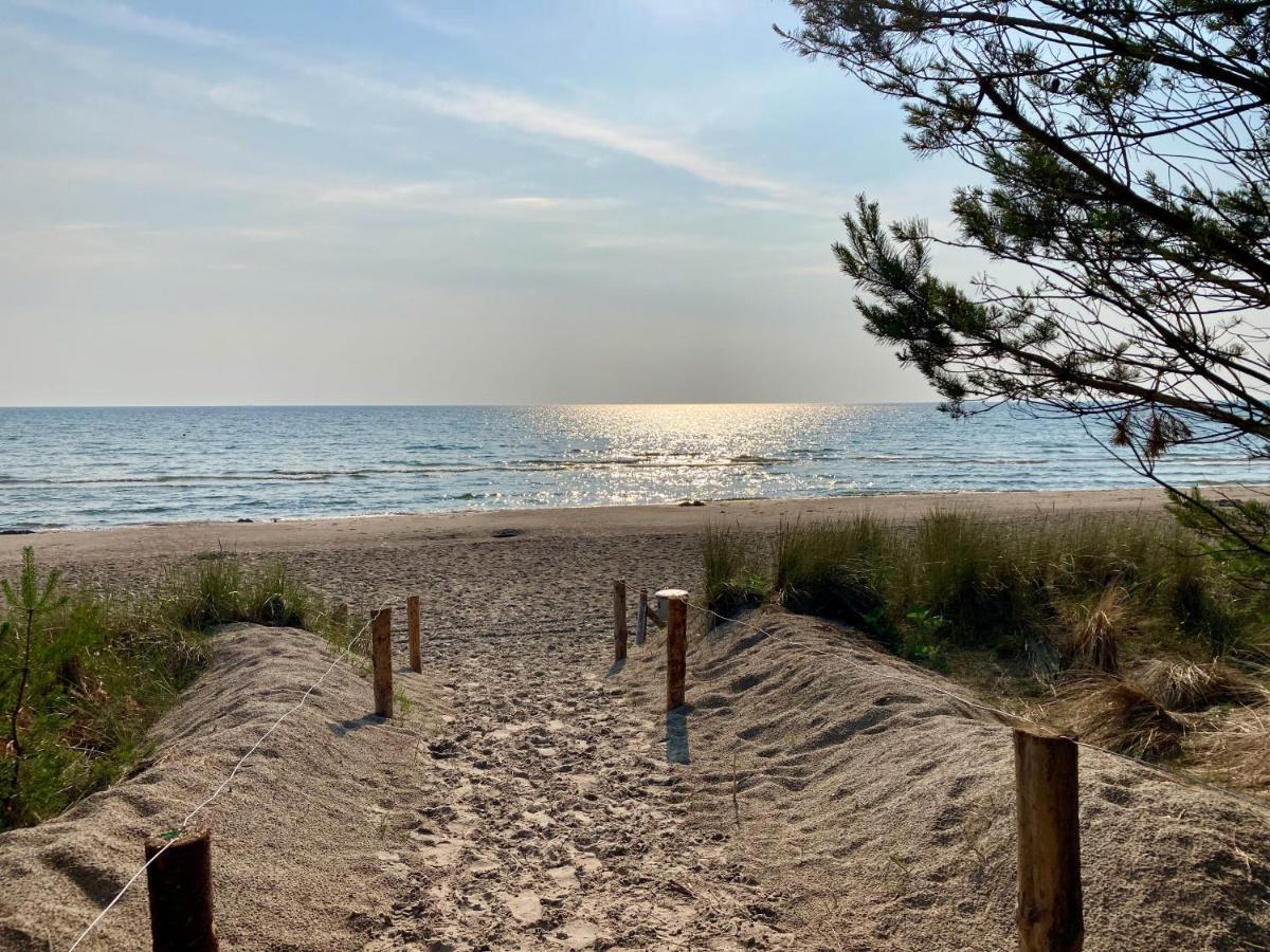 Ein Katzensprung Zum Meer - 3 Zi, 2 Baeder, Balkon Binz Bagian luar foto